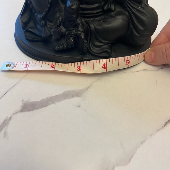 A statue of Buddha - Picture 3 of 7